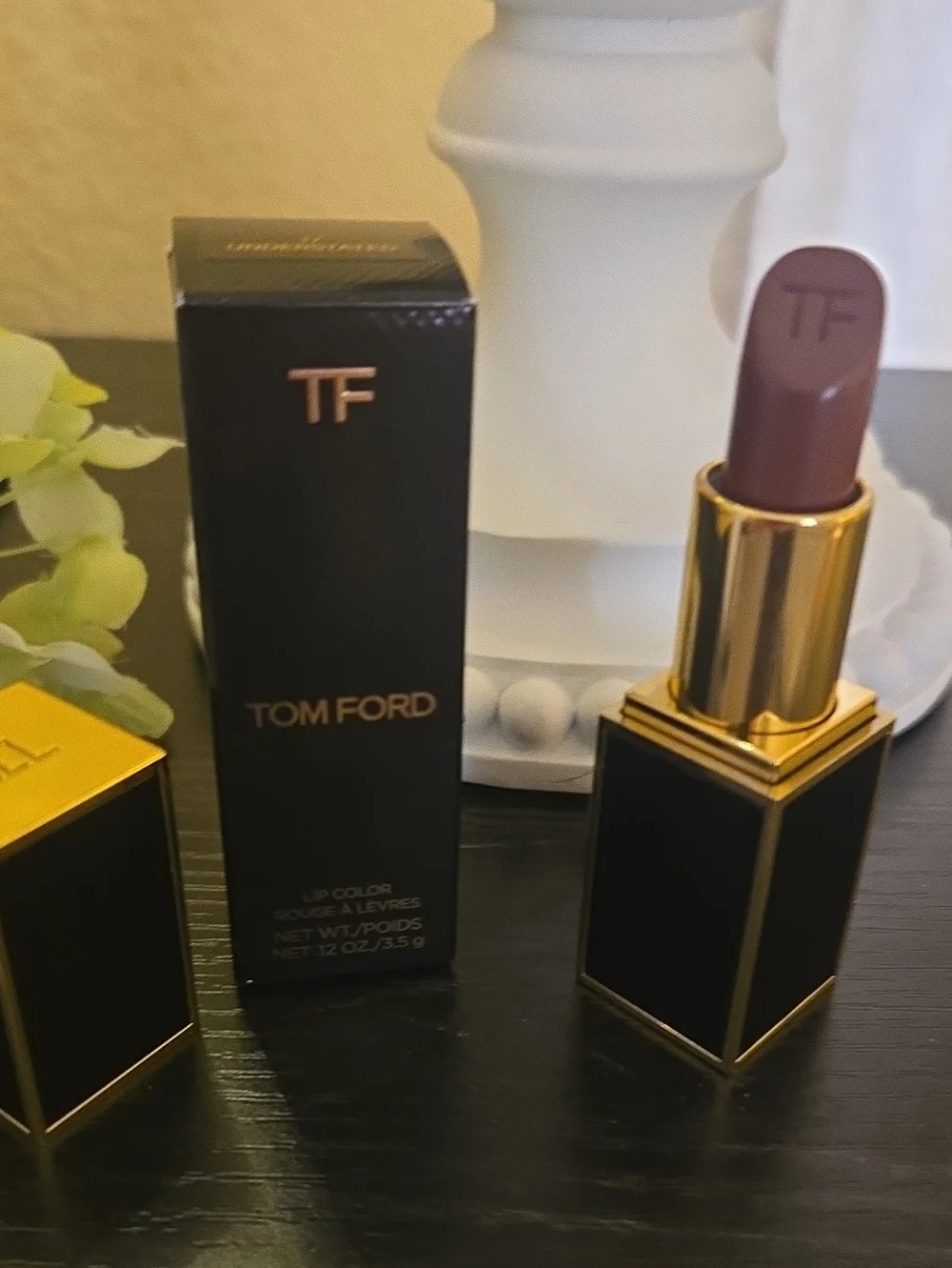 💋Tom Ford Lipstick in Mauve Brown with Black & Gold Case
